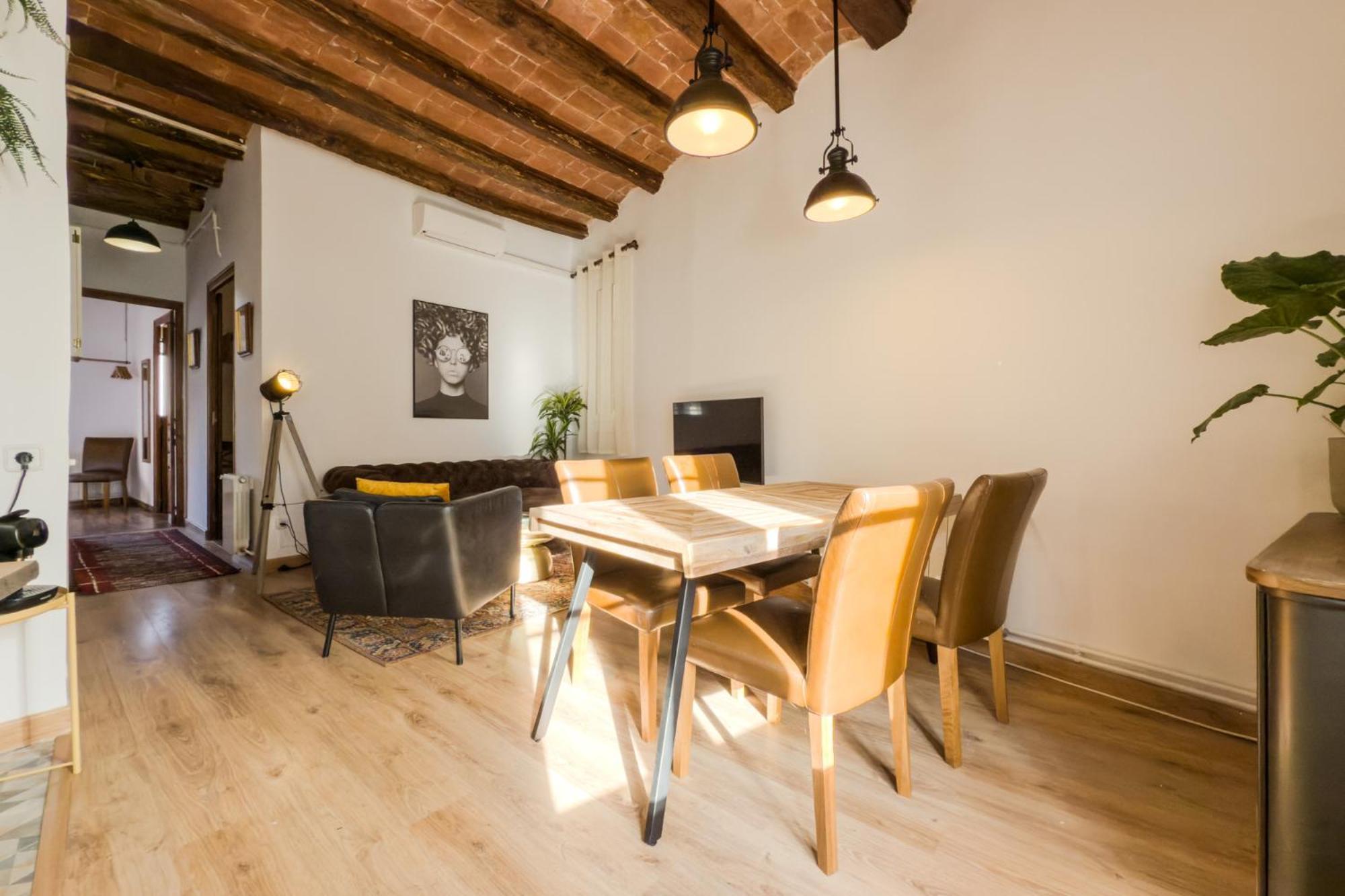 Magalhaes - Trad Flat In Poble Sec, Near Ramblas Appartement